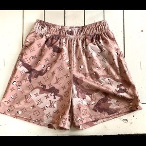 Bravest Studios LV shorts  small